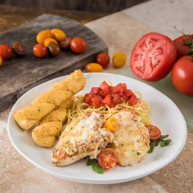 10.5 Inch Marble Ridge Melamine Dinner Plate with a premium matte finish and commercial grade durability. Shatter resistant dinnerware ideal for restaurants, cafes, catering, buffets, and home dining.