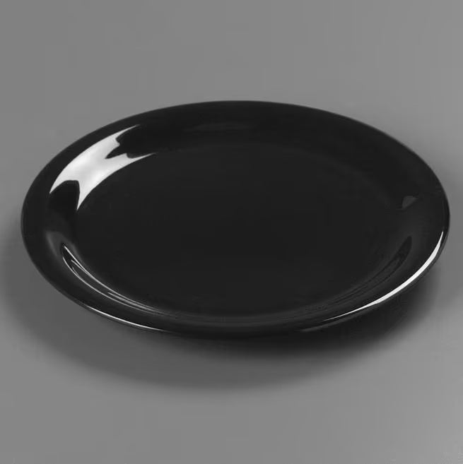 6.5 Inch Black Sierrus Melamine Wide Rim Pie Plate with commercial grade durability, shatter resistant construction and temperature insulated design. Ideal for restaurants, cafes, bakeries, catering and home dining.