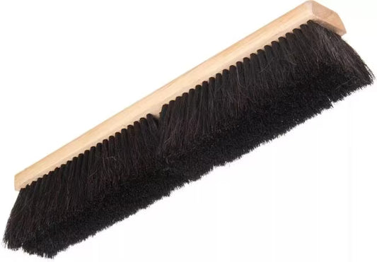 18 Inch Black Flo-Pac Horsehair Blend Floor Sweep with a durable hardwood block and Tampico natural bristles. Controls dust and fine particles while sweeping heavier debris in commercial environments.
