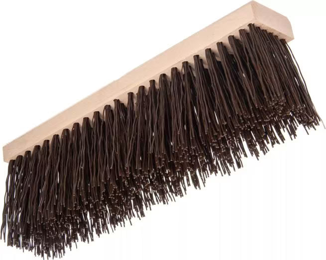Shop the Flo-Pac 18 Inch Brown Heavy Polypropylene Sweep with durable crimped polypropylene bristles. Ideal for street crews, construction sites and heavy-duty commercial and industrial cleaning.