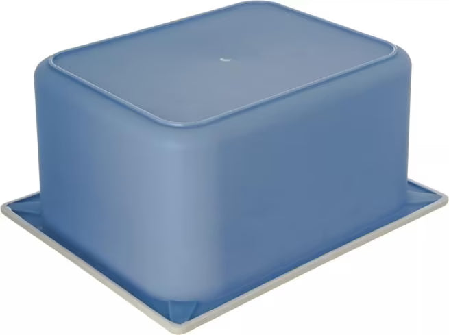 Monitor cold food temperatures with the 6 Quart White Blue Coldmaster CoolCheck Half Size Food Pan CM1101C1402. CoolCheck technology provides a visual temperature indicator while refrigerant gel keeps food at or below 40°F for up to 8 hours.