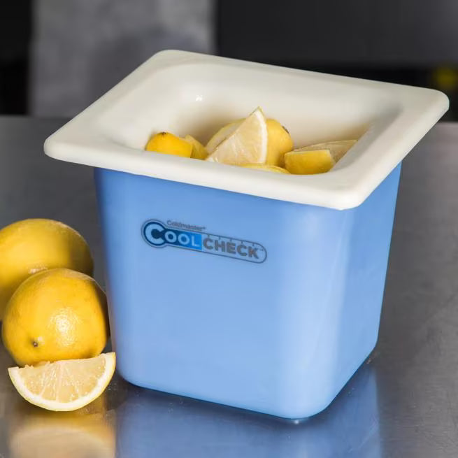 Monitor cold food temperatures with the 1.6 Quart White Blue Coldmaster CoolCheck Sixth Size Food Pan CM1104C1402. CoolCheck technology visually indicates temperature changes while refrigerant gel keeps food at or below 40°F for up to 8 hours.