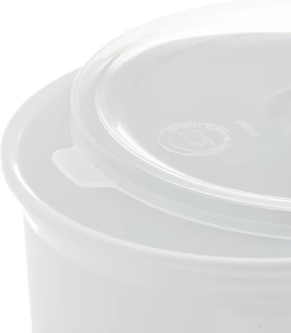 Serve condiments, sauces and sides with the 1.2 Quart White Classic Crock with Lid 030102. Durable SAN construction resists staining, breaking, chipping and scuffing while the included translucent snap on lid provides convenient coverage.