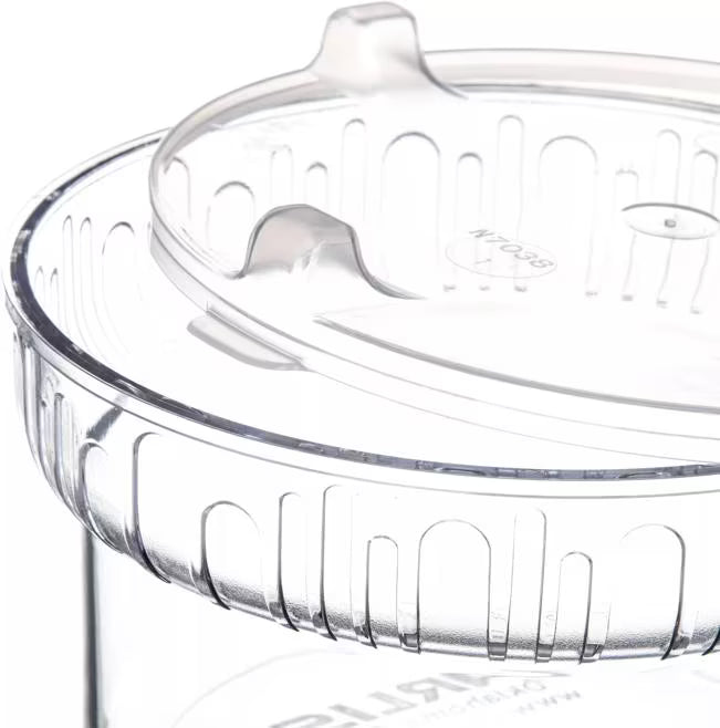 Present and serve foods with the Clear Gourmet Crock with Lid 703907. Featuring durable polycarbonate construction, a deep crock base, frosted rim pattern and translucent snap on lid, it is ideal for buffets, salad bars and commercial foodservice.