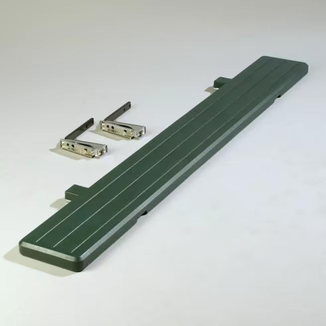 Expand your serving area with the 6 Foot Forest Green Maximizer Tray Slide 772108. Durable polyethylene construction provides additional space for trays and serving essentials on compatible commercial food bars.
