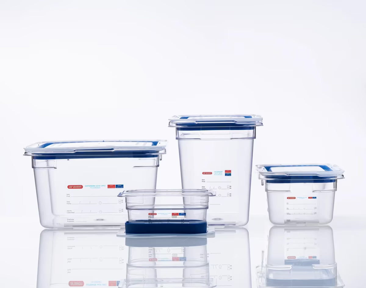 Keep food fresh with the GN 1/6 Size Clear Polypropylene Airtight Lid 09852. Features a rubber seal, spill-proof design and GastroNorm sizing for secure commercial food storage.