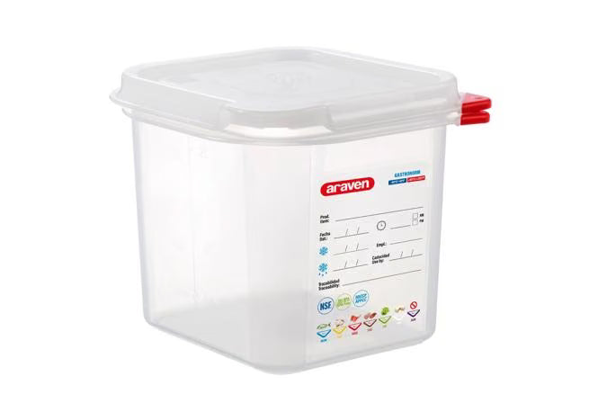 Store and preserve food efficiently with the GN 1/6 Size 6 Inch Deep 2.7 Qt Translucent Polypropylene Food Pan with Airtight Lid 03025. Features a double airtight seal, integrated label, ColorClip identification, and measurement indicators.