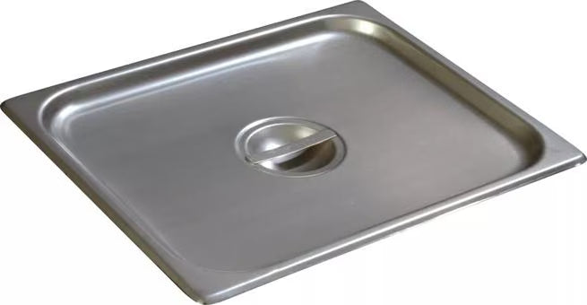 Protect food with the DuraPan Stainless Steel Steam Table Hotel Pan Handled Cover 1/2 Size 607120C. Features heavy gauge stainless steel construction and a comfortable concave handle.
