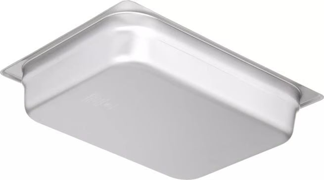Prepare and serve food efficiently with the DuraPan Light Gauge Stainless Steel Steam Table Hotel Pan 1/2 Size 2.5 Inch Deep 607122. Features spoonable bottoms, freezer-to-oven versatility, and Coldmaster compatibility.
