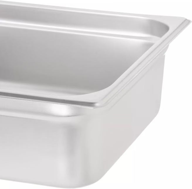 Prepare and serve food efficiently with the DuraPan Light Gauge Stainless Steel Steam Table Hotel Pan 1/2 Size 4 Inch Deep 607124. Features spoonable bottoms, freezer-to-oven versatility, and Coldmaster compatibility.