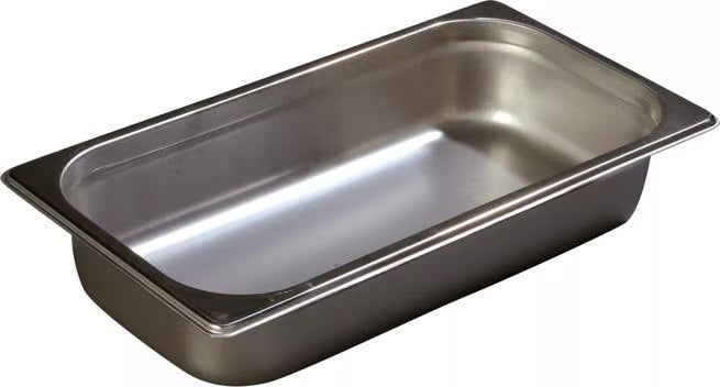 Prepare and serve food efficiently with the DuraPan Light Gauge Stainless Steel Steam Table Hotel Pan 1/3 Size 2.5 Inch Deep 607132. Features spoonable bottoms, freezer-to-oven versatility, and Coldmaster compatibility.
