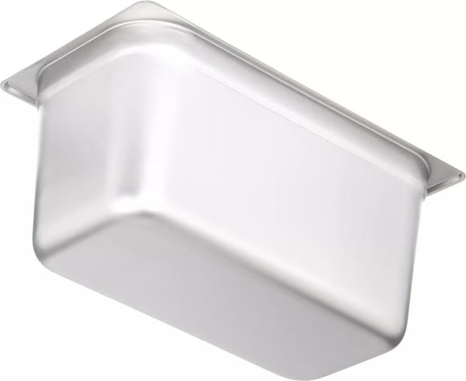 Prepare and serve food efficiently with the DuraPan Light Gauge Stainless Steel Steam Table Hotel Pan 1/3 Size 6 Inch Deep 607136. Features spoonable bottoms, freezer-to-oven versatility, and Coldmaster compatibility.