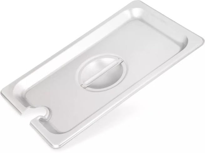Protect and serve food efficiently with the DuraPan Stainless Steel Hotel Pan Slotted Handled Cover 1/4 Size 607140CS. Features heavy gauge stainless steel, a serving spoon notch, and a comfortable concave handle.