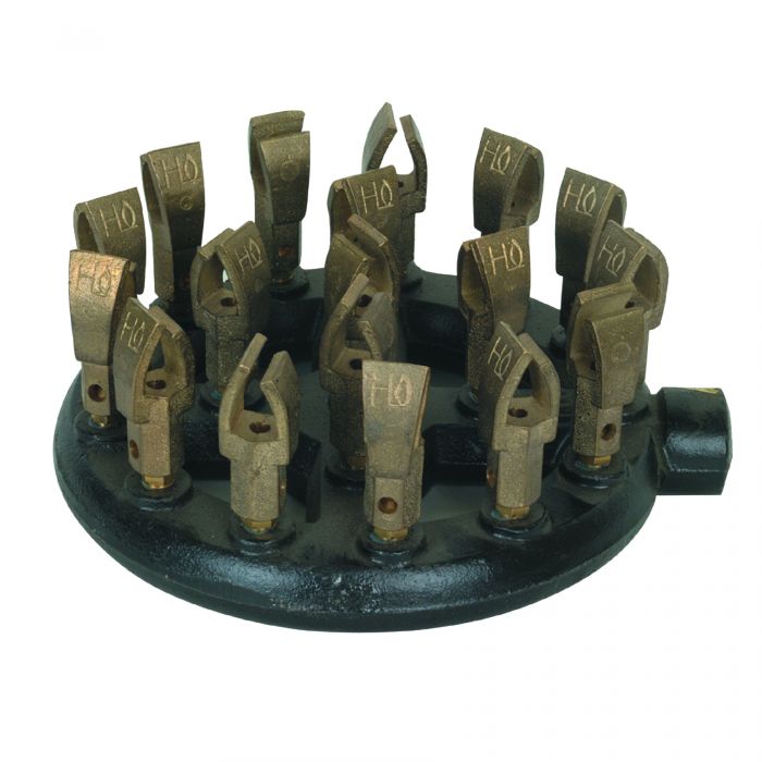 Thunder Group Duck Burner is designed to meet the demands of high-volume cooking environments, particularly in Chinese cuisine. Featuring 18 copper nozzles, this natural gas burner delivers powerful and evenly distributed heat, reaching up to 125,000 BTU with a performance range of 62,000 to 160,000 BTU. Its rugged cast iron base offers outstanding stability and long-term durability, while the copper nozzles ensure optimal heat conduction and flame consistency. 