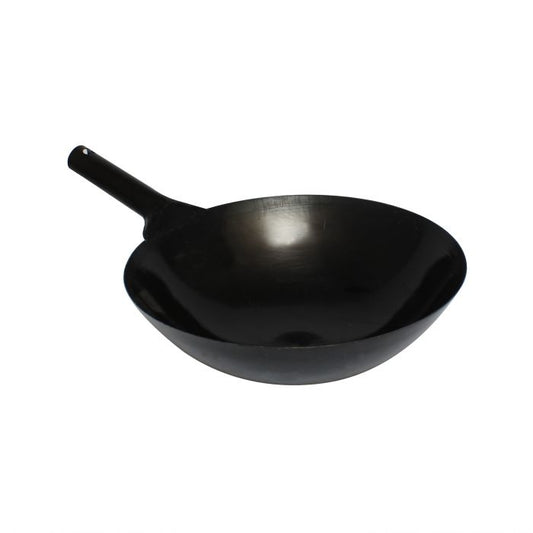 Thunder Group Taiwan Wok is engineered for traditional Asian cooking and high-heat applications. Measuring 16 inches in diameter with a 4 1/2-inch depth, this heavy-duty cast iron wok delivers excellent heat retention and even distribution. It features a sturdy 6 1/2-inch handle for enhanced control and safe handling, making it ideal for professional kitchens. 