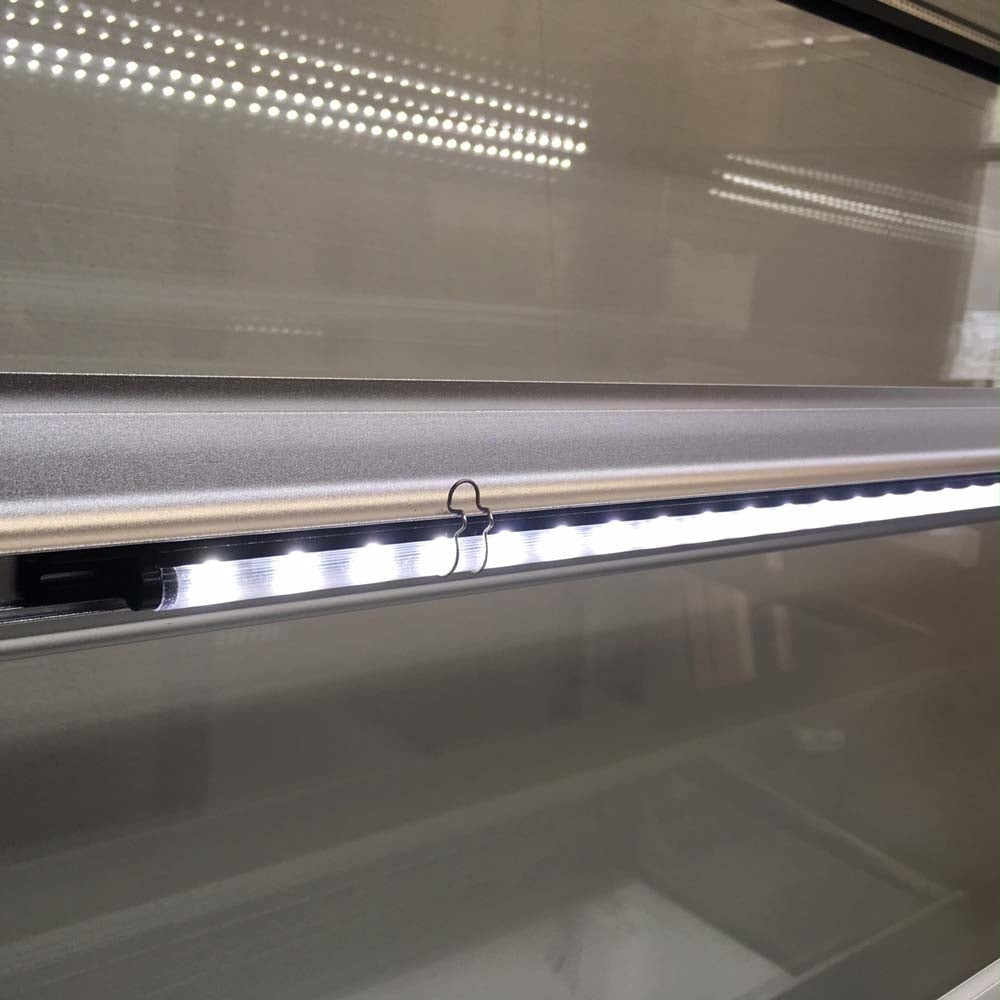 The Marchia TMB25 25-inch Refrigerated Bakery Display Case with straight glass, designed to showcase baked goods, pastries, and desserts while keeping them fresh and at the perfect temperature. Ideal for smaller bakeries, cafés, and delis.
