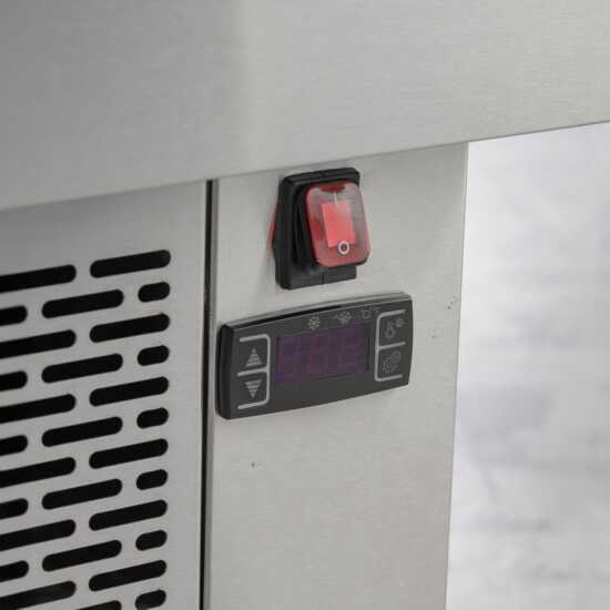 The Marchia MDS250 24" open air cooler grab-and-go display refrigerator with adjustable shelves, energy-efficient LED lighting, and easy access for convenient retail display of chilled products.