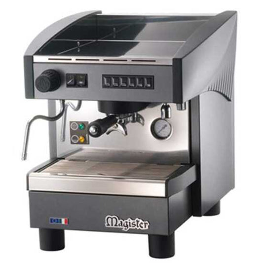 The Magister ES60 STILO 110V Single Group Automatic Espresso Machine, with a powerful 1600W output and steam wand, is perfect for brewing espresso and frothing milk in cafes, restaurants, or homes.