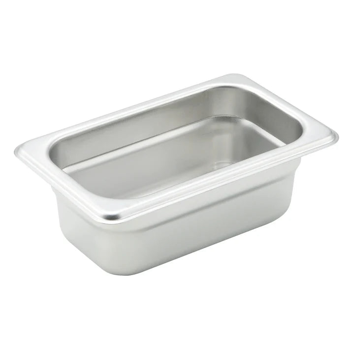Steam Pan fits snugly on a steam table while its flattened edge prevents steam from escaping around the pan. This model is constructed from durable 22 gauge 18/8 stainless steel. For added convenience, the steam pan can be stacked to save space while its anti-jam design ensures hassle-free separation. This pan is perfect for holding and serving signature casseroles, salads, and more. This model is also NSF listed.