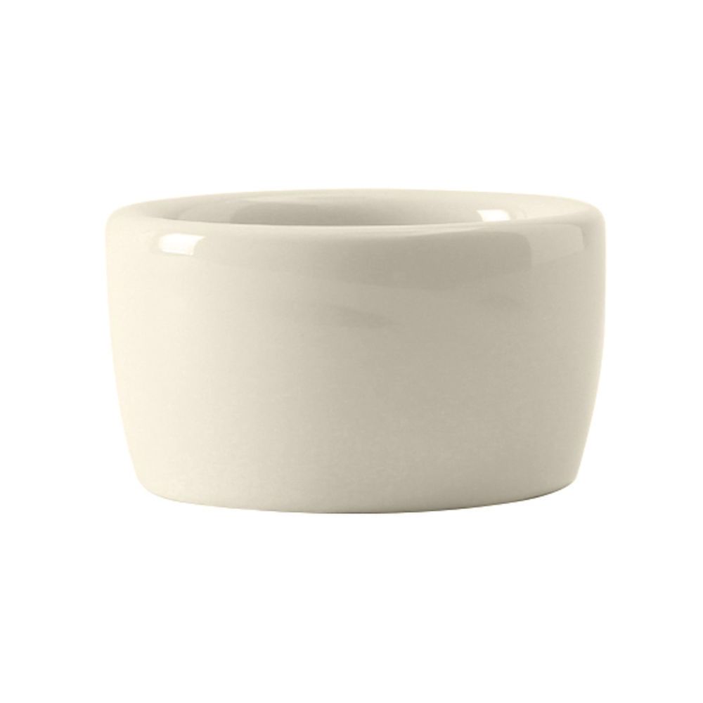 Yanco Pipkin PIP-2 is a compact yet stylish addition to any restaurant, café, or catering setup. Designed for serving condiments, dressings, and salsas, this pipkin features a sleek, smooth surface that enhances food presentation. Its durable porcelain construction ensures resistance to chipping and scratching, making it a long-lasting serveware option for busy establishments.