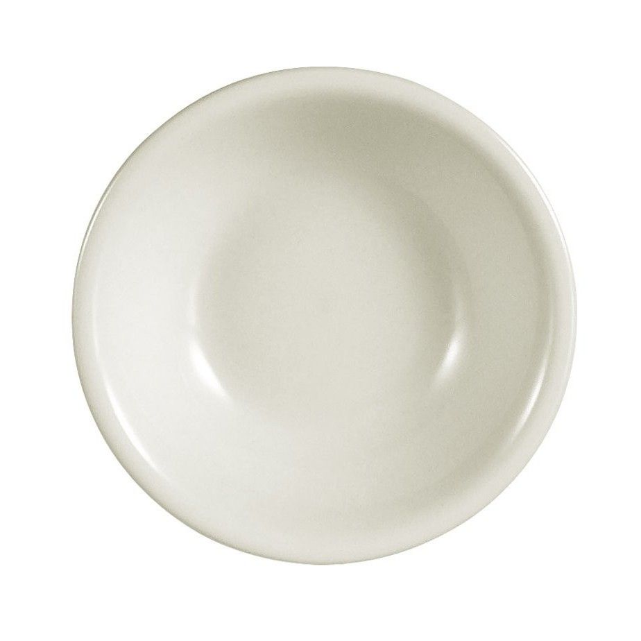 Yanco Bake Bowl RE-010 is a versatile and stylish addition to any kitchen. Made from high-quality porcelain, it ensures even heat distribution, making it ideal for baking pies, casseroles, and other pastries. With its 22-ounce capacity and deep oval shape, this bowl is also perfect for serving shareable meals. Its classic American white color complements any table setting, while the durable porcelain construction provides long-lasting performance.