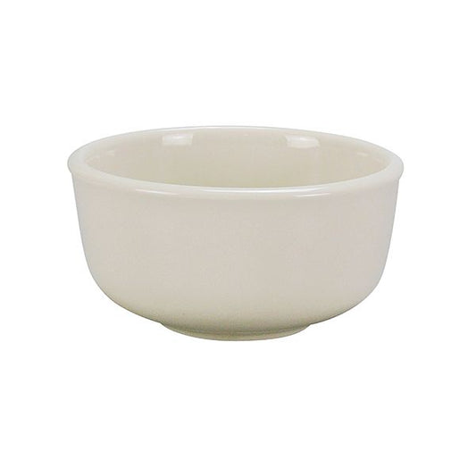 Yanco Jung Bowl RE-135 is a stylish and versatile addition to any dining setup. With a 13.5-ounce capacity, it is ideal for serving soups, bouillons, side dishes, and snacks. Its smooth American white finish enhances food presentation, making it suitable for both casual and upscale establishments. Crafted from durable porcelain, this bowl is designed to withstand daily use while maintaining its elegant appearance.