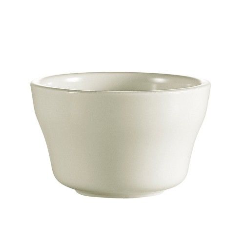 Yanco Bouillon Cup RE-4 is an excellent addition to any food-serving establishment. With a 7.25-ounce capacity, these cups are ideal for serving bouillons, soups, salsas, and other condiments. Their classic American white finish blends seamlessly with any table setting, ensuring a clean and elegant presentation. Made from durable, high-quality porcelain, they are resistant to scratches and chipping, making them perfect for high-volume use.