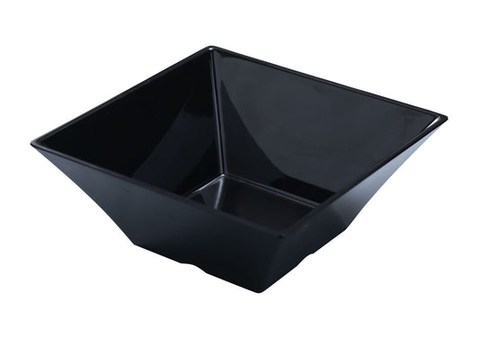 Yanco Square Bowl RM-4107BK is a stylish and durable choice for serving a variety of dishes. With a 2-quart capacity and dimensions of 7.5 x 3.5 inches, it is perfect for rice, soups, guacamole, noodles, and appetizers. Made from high-quality melamine, this bowl mimics the look of ceramic while being break-resistant and long-lasting. The sleek black finish from the Rome Black collection enhances its modern appeal, making it an excellent addition to restaurants, cafes, and catering services. 