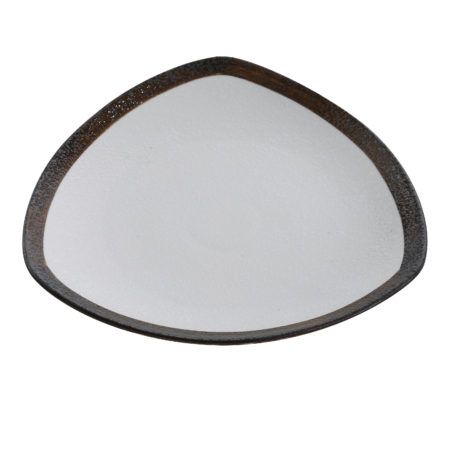 Yanco Triangle Plate RO-309 is a stylish and durable choice for serving a variety of dishes. Made from high-quality porcelain with a glazed finish, this uniquely shaped plate features a sleek white design that enhances any table setting, making it ideal for fine-dining restaurants, catered events, outdoor dining, and hotels. Designed for versatility, it is perfect for serving salads, pasta, and hot meals. Built for convenience, it is dishwasher, oven, and microwave safe. 