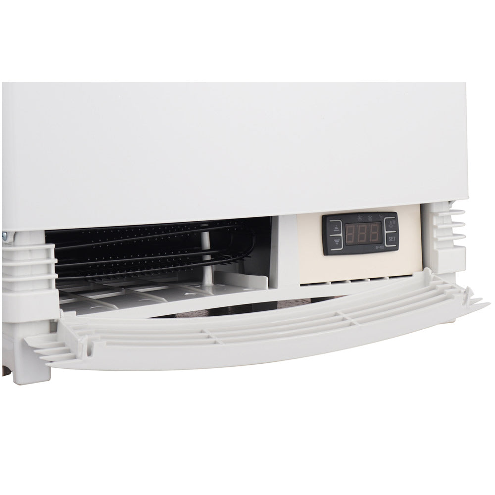 Marchia MDC78W White Countertop Refrigerated Glass Display Case with LED lighting. Features a modern white design for cooling and displaying food items with clear visibility and efficient lighting.