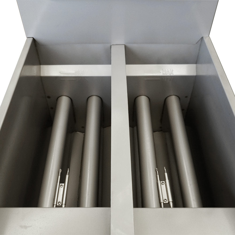 Standard Range SR-F4D-NG 78 lb. Natural Gas Stainless Steel Split Pot Floor Fryer - 120,000 BTU, designed for versatile frying in commercial kitchens, allowing the preparation of different foods simultaneously.