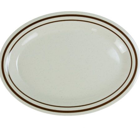 Yanco Oval Platter SS-209 is a durable and stylish serving solution designed for professional and home use. Measuring 9.5 inches in length and 7.25 inches in width, this oval platter is perfect for presenting appetizers, cold cuts, vegetables, and main dishes. Crafted from high-quality melamine, it mimics the look of ceramic while offering superior durability, making it an excellent choice for restaurants, catering services, and casual dining establishments. 