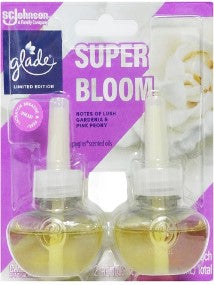 Glade Super Bloom scented oil refill, 0.67 oz, for plug-in warmers, with a fresh, vibrant floral fragrance.
