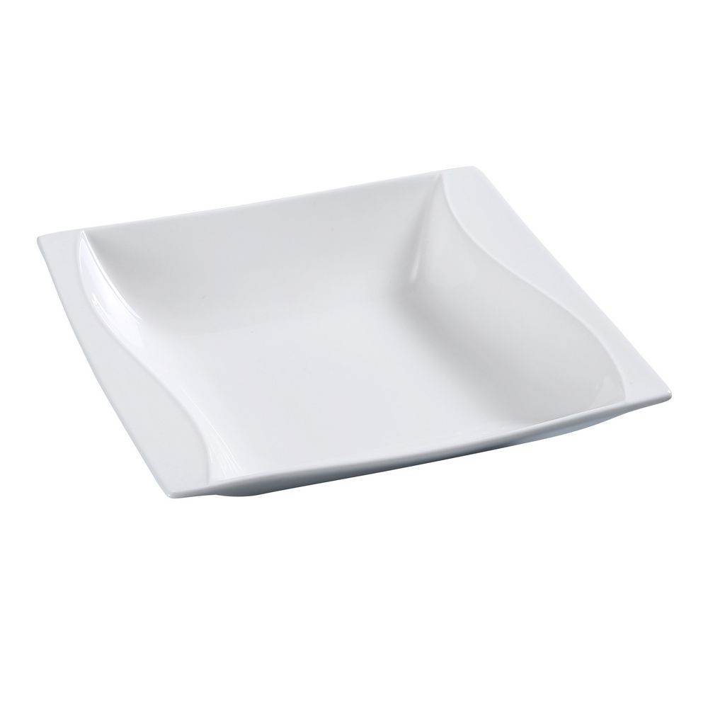 Yanco Dessert Dish SW-304 is a refined and practical choice for serving a variety of desserts and fresh-cut fruits. Crafted from high-quality porcelain, it features a smooth white glaze and distinctive sea wave-shaped sides that add elegance to any dining setting. With a 2-ounce capacity and compact design, this dish enhances food presentation while ensuring durability for frequent use. 