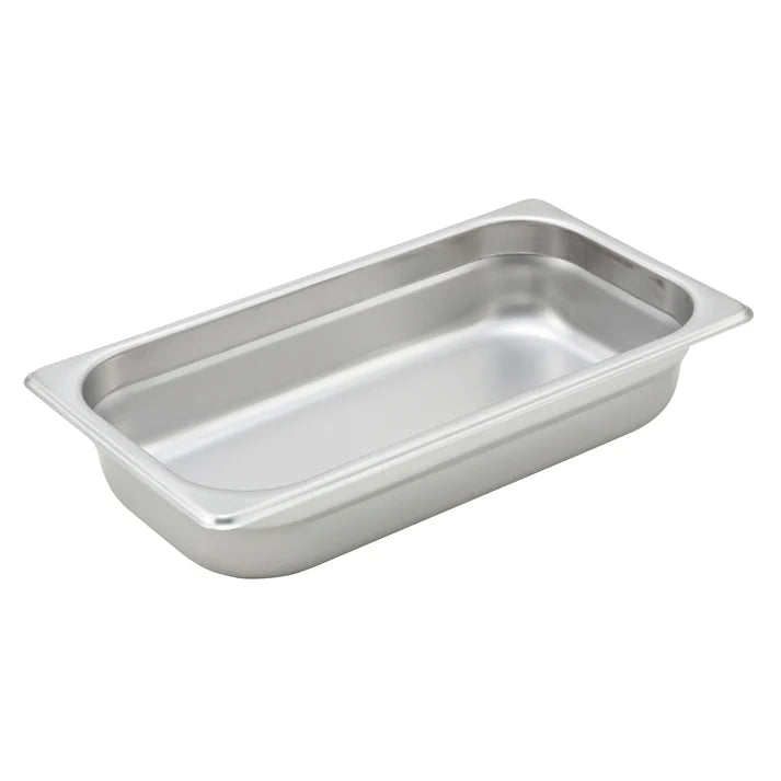 Steam Pan fits snugly on a steam table while its flattened edge prevents steam from escaping around the pan. This model is constructed from durable 22 gauge 18/8 stainless steel. For added convenience, the steam pan can be stacked to save space while its anti-jam design ensures hassle-free separation. This pan is perfect for holding and serving signature casseroles, salads, and more. This model is also NSF listed.