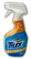 Clorox Tilex Mold & Mildew Remover Spray, 946 mL (32 fl oz) bottle, removes mold, mildew, and soap scum from bathroom surfaces.
