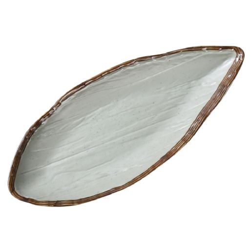 Yanco Oval Display Plate With Foot YO-2112 is a stylish and functional addition to any dining setting. Crafted from high-quality melamine, this oval plate features a sleek matte green finish that enhances the presentation of your dishes. Designed with an elevated foot, it provides a sophisticated way to showcase culinary creations, making it ideal for restaurants, cafes, and catered events. 