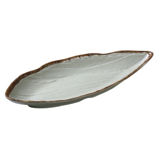 Yanco Oval Display Plate With Foot YO-2116 is a stylish and functional addition to any dining setting. Crafted from high-quality melamine, this oval plate features a sleek matte green finish that enhances the presentation of your dishes. Designed with an elevated foot, it provides a sophisticated way to showcase culinary creations, making it ideal for restaurants, cafes, and catered events. 