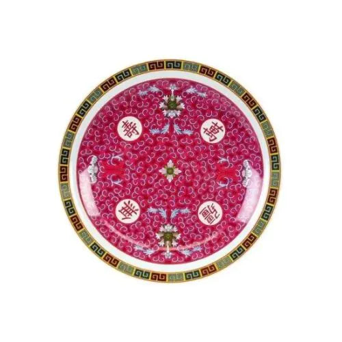 Yanco Round Plate LG-1009 It is made from durable and reliable melamine material, which makes the plate look like ceramics. You can use this stylish plate to serve any dish you want. For example, you can use it for rice, noodles, appetizers or hot meals. The Longevity collection has an elegant and stylish design. Performed in red color, it will perfectly fit any restaurant environment. Whether it's an Italian, Japanese or American cuisine, it will subtly emphasize the atmosphere.