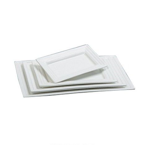 Yanco Rectangular Plate PL-210 is an elegant and durable addition to your tableware collection. Made from high-quality porcelain with a smooth glaze finish, this plate offers excellent resistance to mechanical damage and temperature changes. Its sleek rectangular design enhances food presentation, making it ideal for serving salads, pasta, appetizers, and hot meals. 