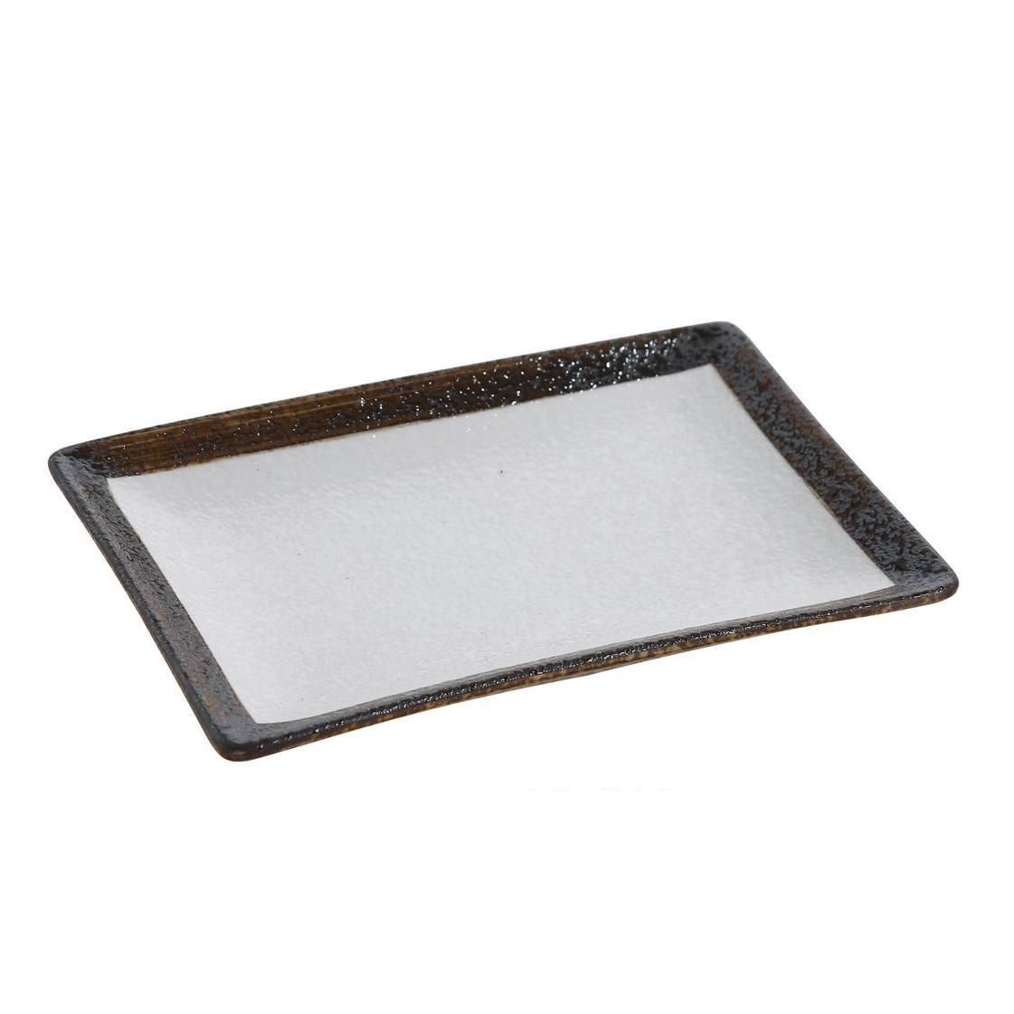 Yanco Rectangular Plate RO-213 is a stylish and durable choice for serving a variety of dishes. Made from high-quality porcelain with a glazed finish, this rectangular plate measures 12 inches in length, 8.25 inches in width, and 1.5 inches in height. Its sleek white design enhances any table setting, making it ideal for fine-dining restaurants, catered events, outdoor dining, and hotels. Designed for versatility, it is perfect for serving salads, pasta, and hot meals. 