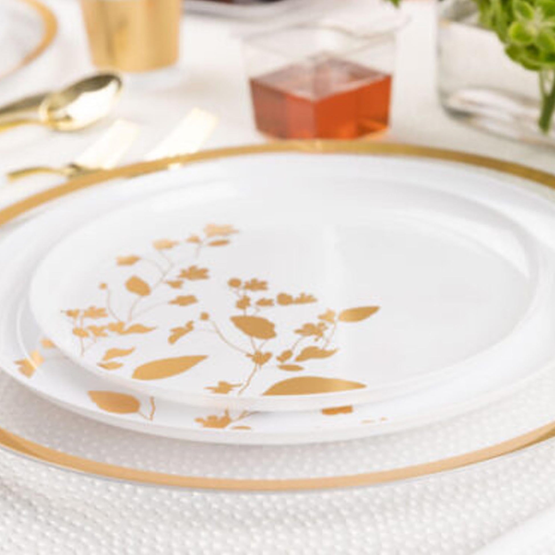 Plastic Party Plates Household Supplies Disposable Plastic Plates Bbq plates fancy disposable plates heavy duty plates classic elegant sturdy plates reusable wedding dinner salad dessert plates catering high quality birthday anniversary plating