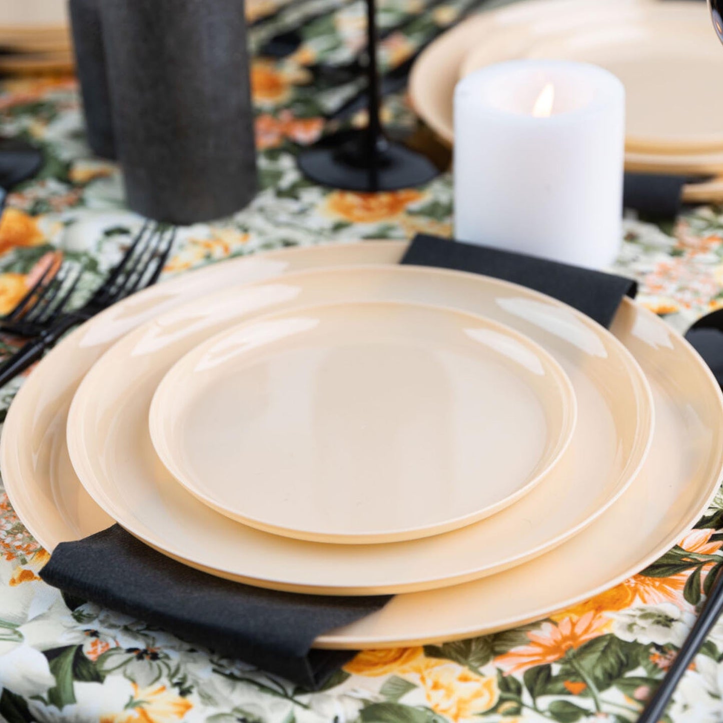 Plastic Party Plates Household Supplies Disposable Plastic Plates Bbq plates fancy disposable plates heavy duty plates classic elegant sturdy plates reusable wedding dinner salad dessert plates catering high quality birthday anniversary plating