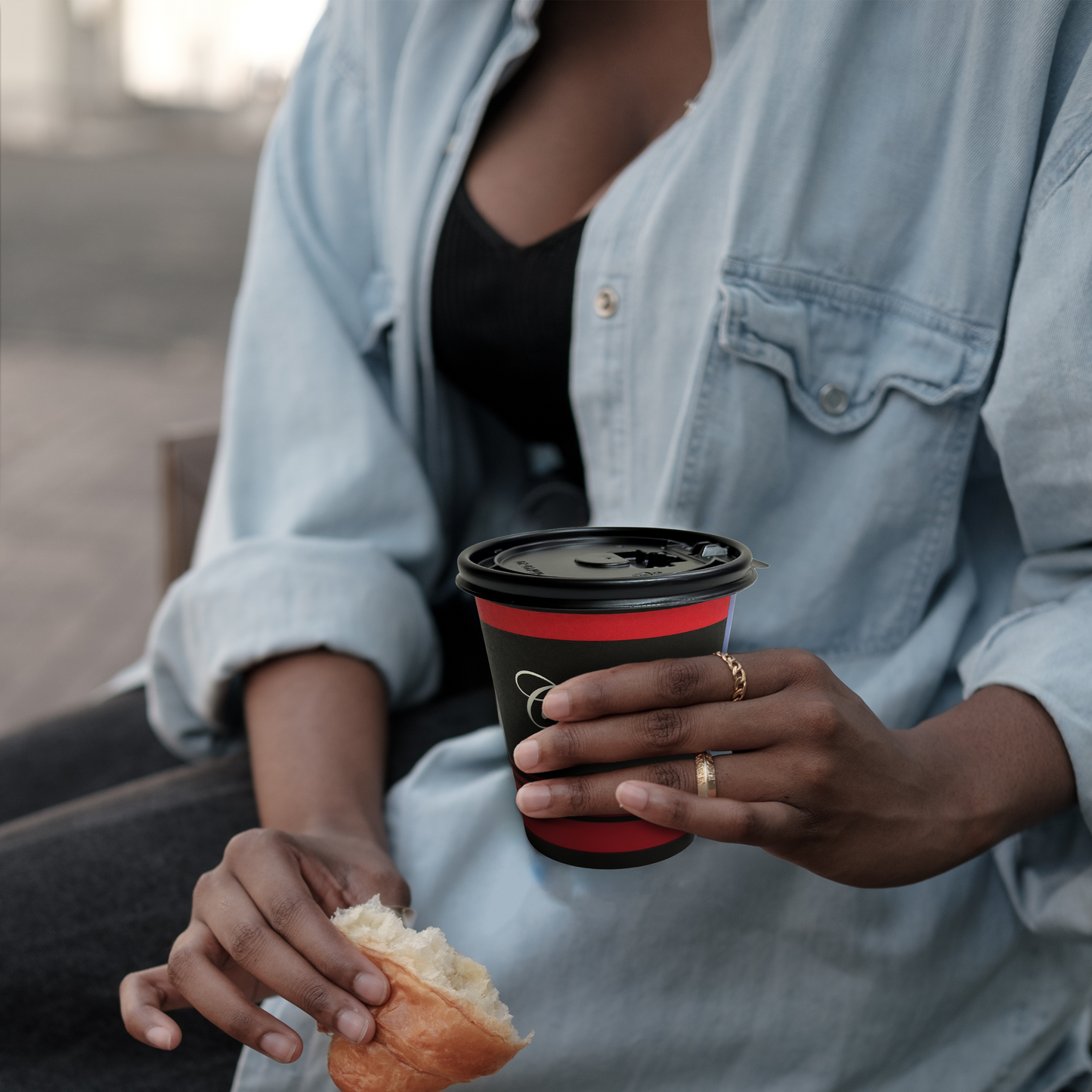 12oz Design Disposable Paper Coffee Cups with Black Flat Lids