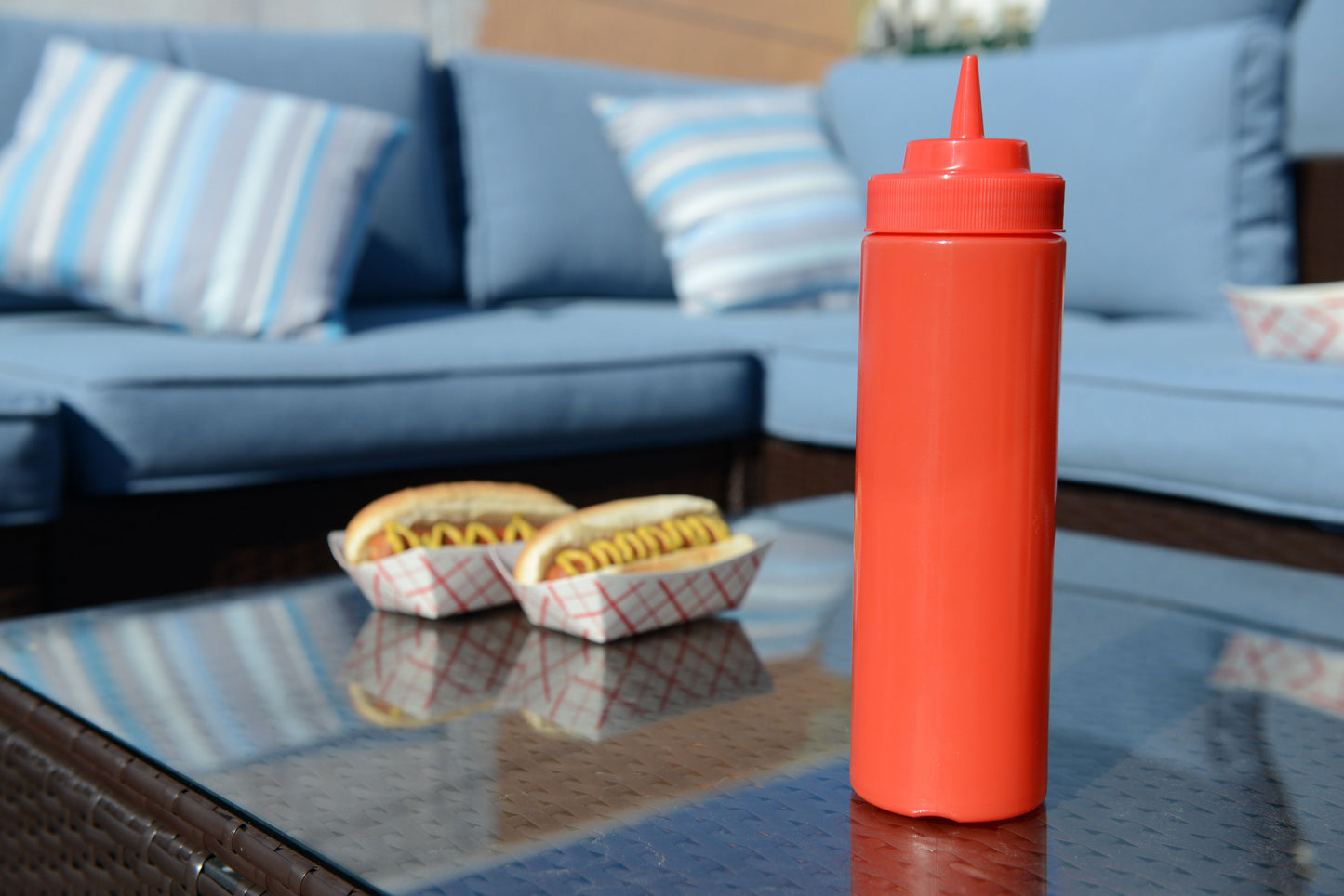 24 Oz Red Plastic Condiment Squeeze Bottles Squirt Bottle for Sauces, Dressing, Arts and Crafts, Ketchup, Mustard, Oil, BBQ - Reusable