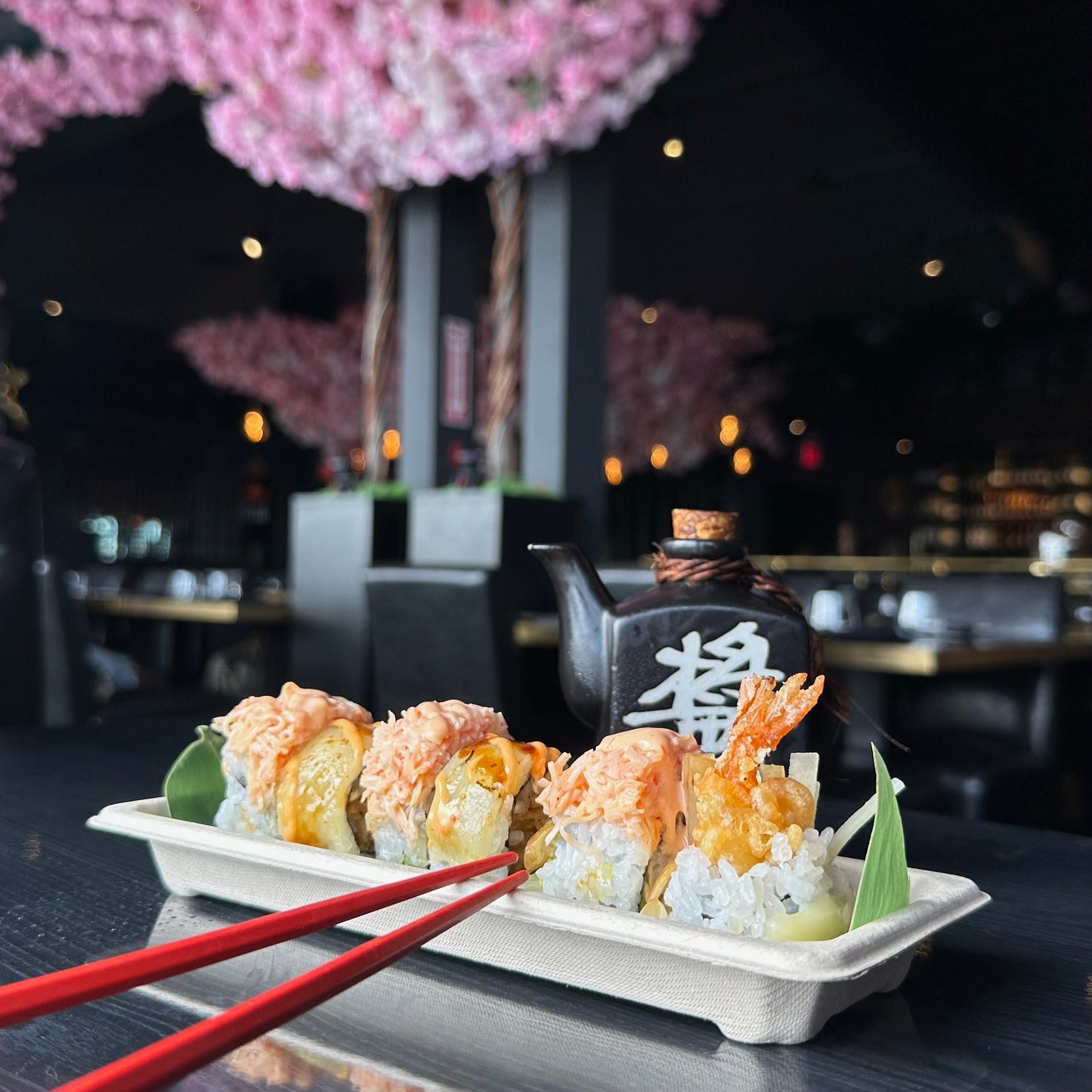 Compostable Packaging, Sustainable Sushi Tray, Eco-Friendly Food Packaging, Biodegradable Sushi Platter, Green Packaging Solution, Environmentally Friendly Tray, Zero-Waste Sushi Packaging, Bioplastics Sushi Tray, Earth-Friendly Sushi Container, Organic Waste Composting, Biodegradable Food Service, Natural Fiber Sushi Platter, Eco-conscious Sushi Packaging, Compostable Takeout Container