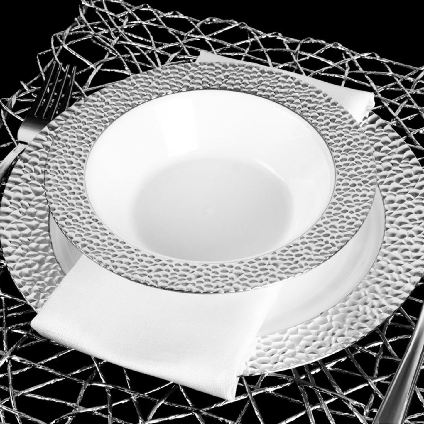 Plastic Party Plates Household Supplies Disposable Plastic Plates Bbq plates fancy disposable plates heavy duty plates classic elegant sturdy plates reusable wedding dinner salad dessert plates catering high quality birthday anniversary plating