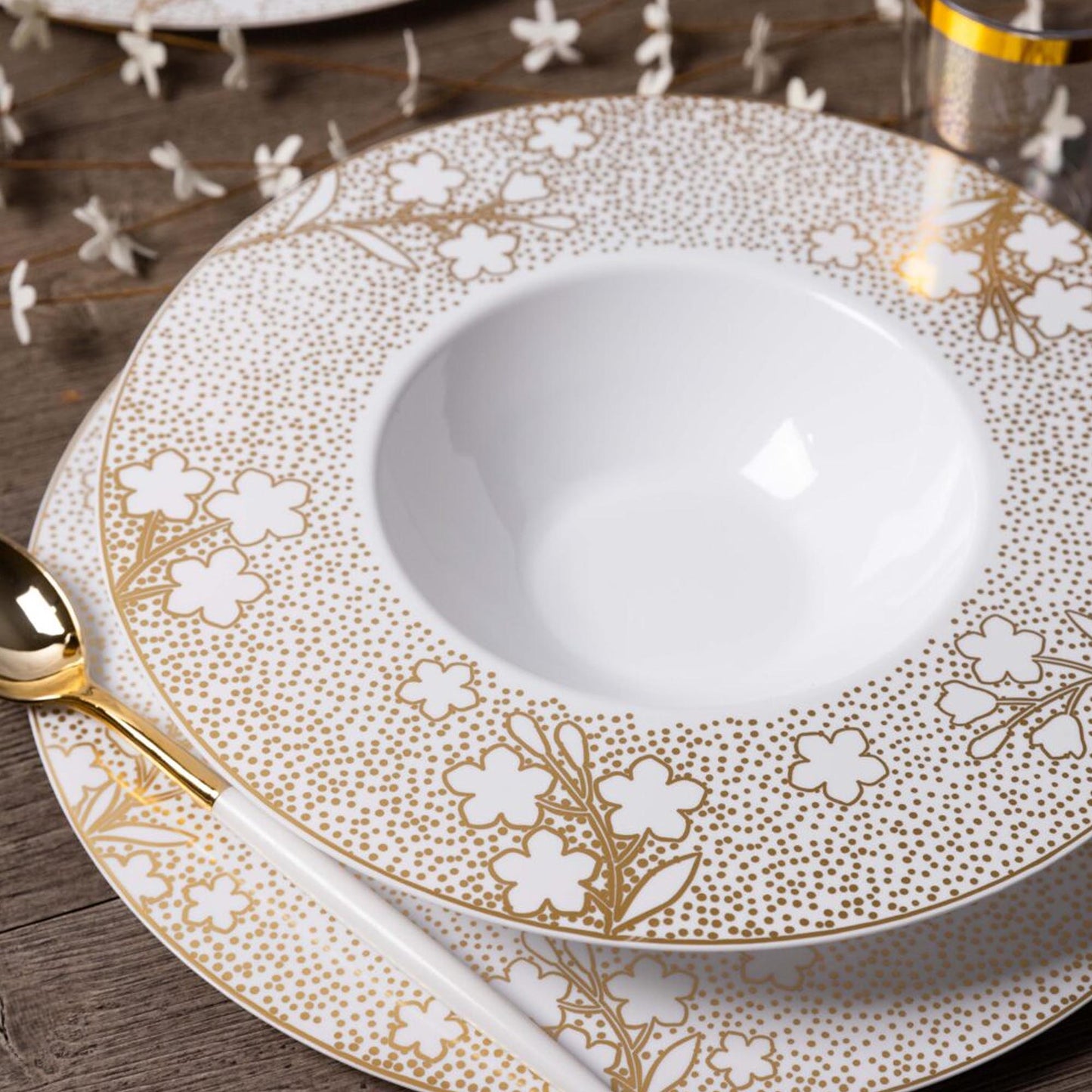 11.7" Disposable Fancy Plastic White Dinner Plates Gold Cherry Blossom Collection